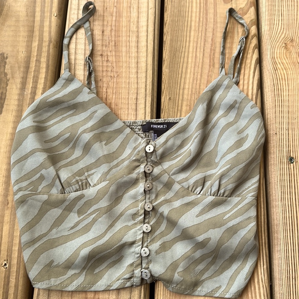 FOREVER 21 GREEN TANK TOP SIZE SMALL